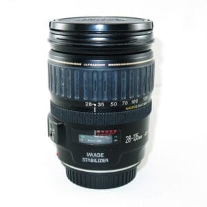 Canon zoom lens EF 28-135mm f/3.5-5.6 IS, working