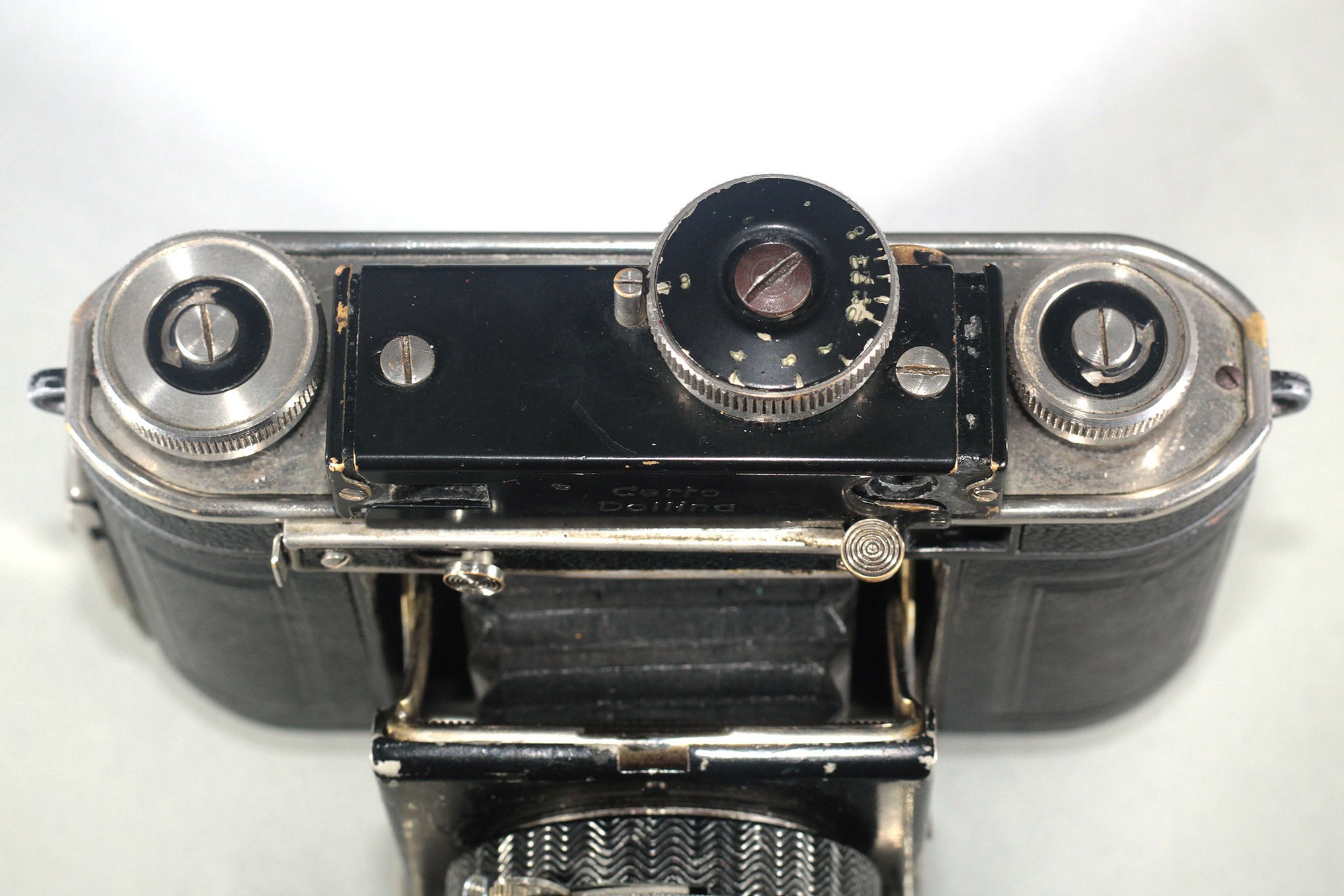 CERTO DOLLINA II Black version (circa 1937) coupled rangefinder camera with trimmed shutter lever modification- pre war. Extremely rare! - Image 3