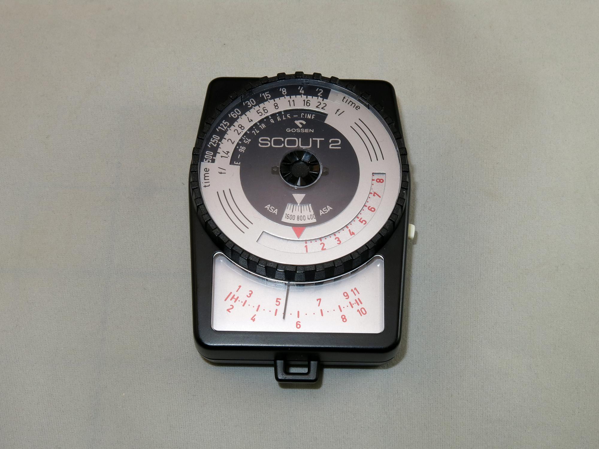 Gossen Scout 2, vintage light meter. Damaged diffuser.