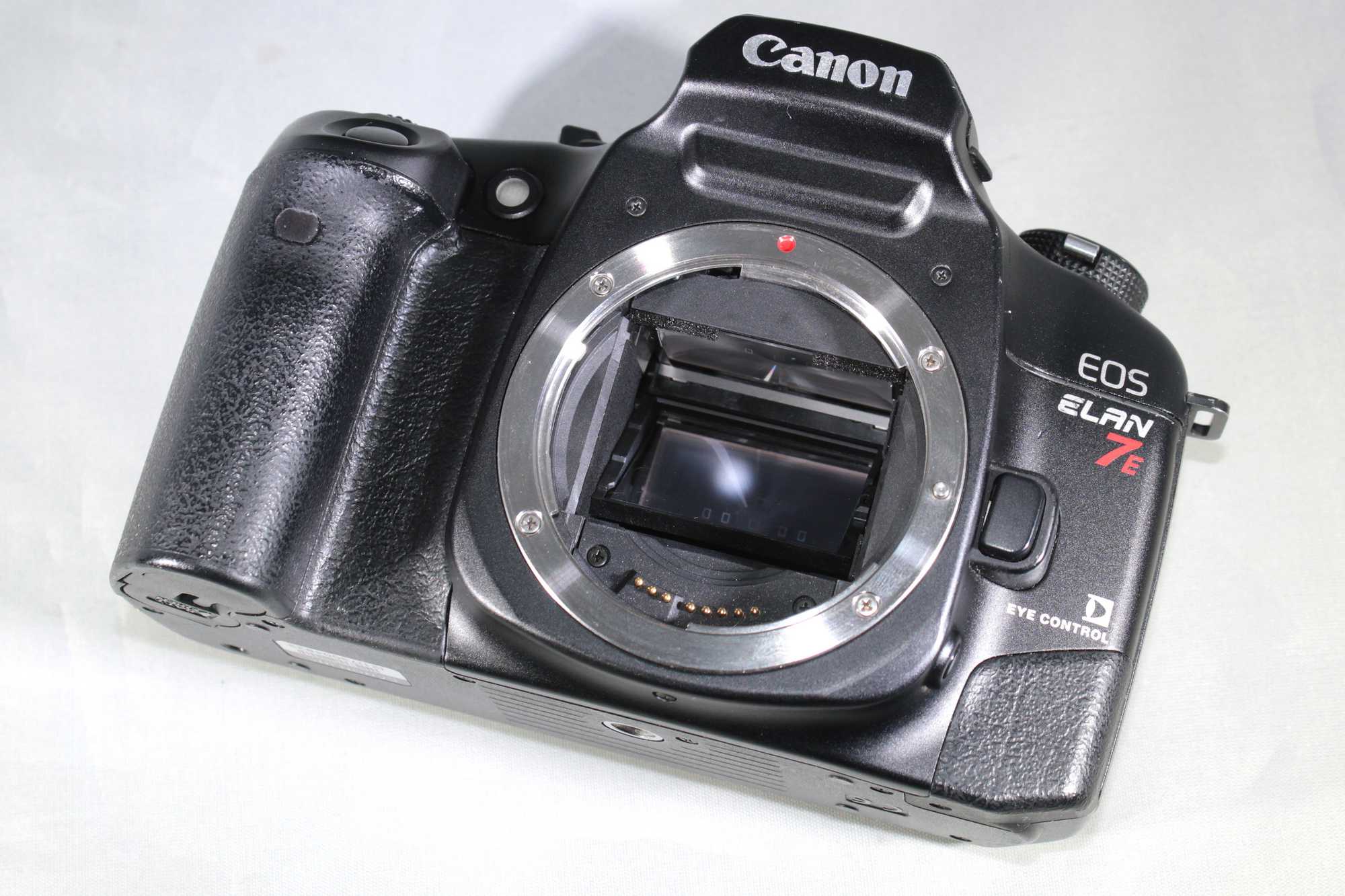 Canon EOS Elan 7 series (Elan 7e) SLR film camera body. Working, in great shape. - Image 2