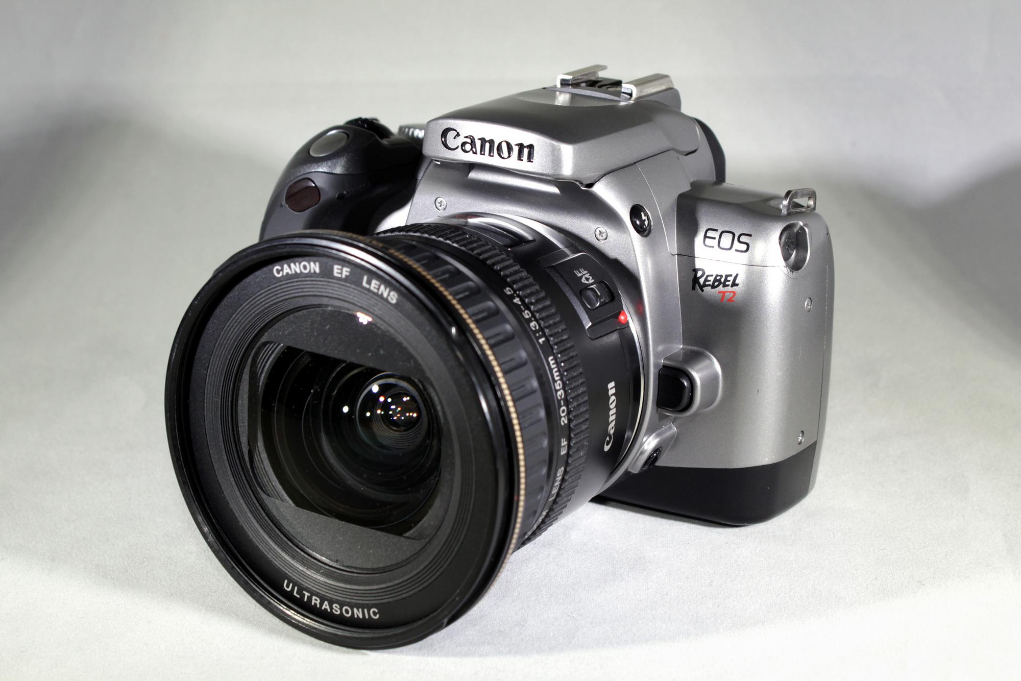 Canon EOS Rebel T2 SLR film camera bundled w/Canon Zoom EF 20-35mm f/3.5-4.5 usm and original strap!. Working & in excellent shape! - Image 2